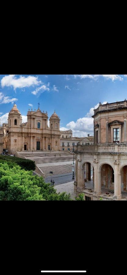 Tannur Del Carmine Villa Noto Exterior photo