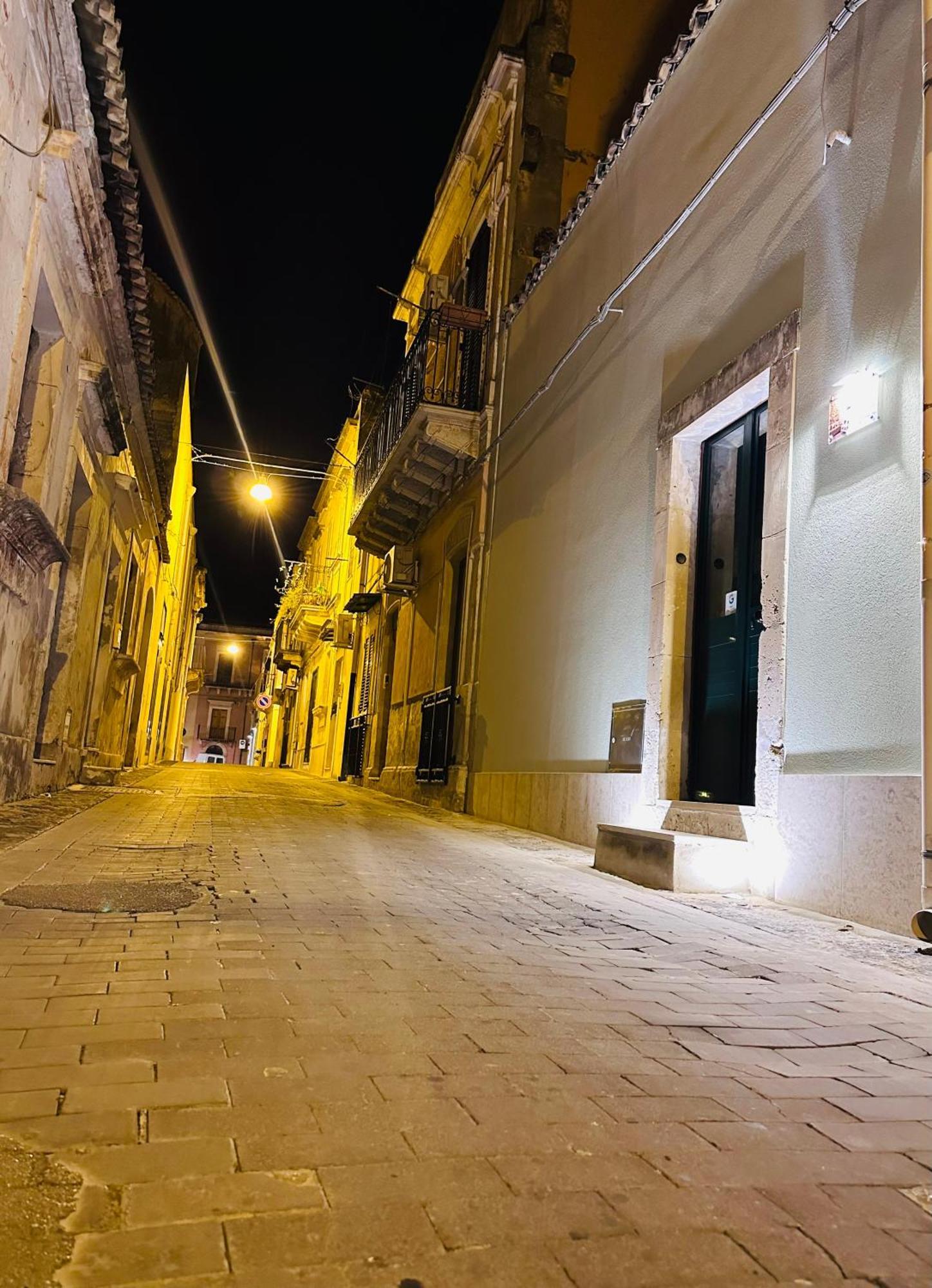 Tannur Del Carmine Villa Noto Exterior photo